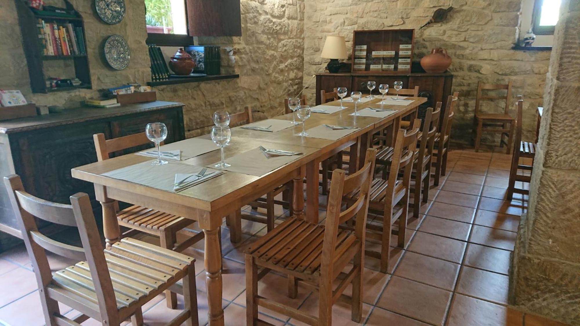 Albergue Sansol - El Oasis Del Camino Frances - Exclusivo Para Peregrinos Exterior foto